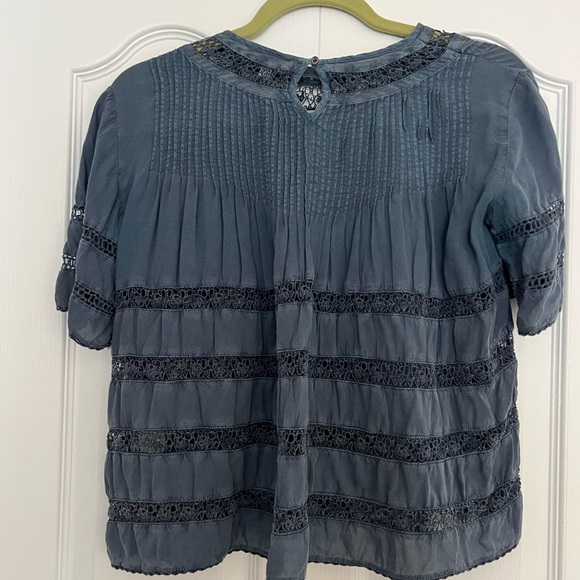 Aritzia - Wilfred Blouse - Picture 2 of 2